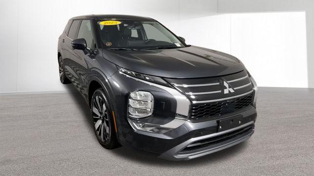 used 2025 Mitsubishi Outlander car, priced at $23,648