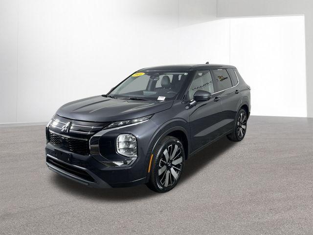 used 2025 Mitsubishi Outlander car, priced at $23,648