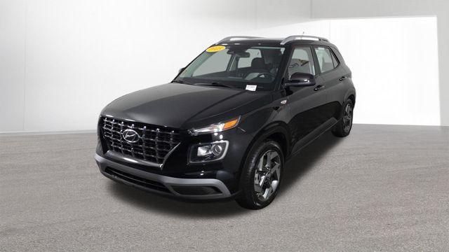 used 2025 Hyundai Venue car, priced at $18,811