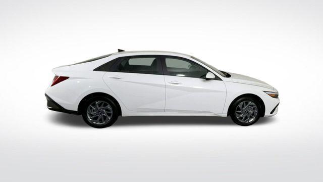 used 2025 Hyundai ELANTRA HEV car, priced at $21,465