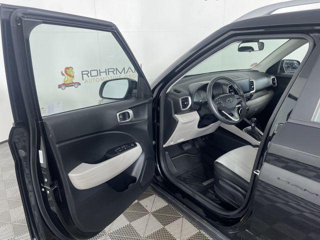 used 2025 Hyundai Venue car, priced at $21,464
