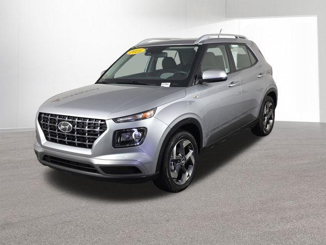 used 2025 Hyundai Venue car, priced at $18,085