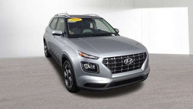 used 2025 Hyundai Venue car, priced at $18,085