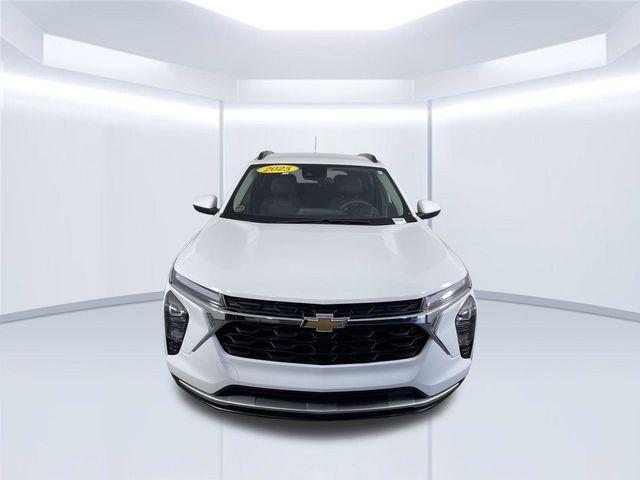 used 2025 Chevrolet Trax car, priced at $21,510