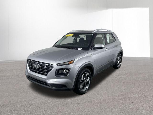 used 2025 Hyundai Venue car, priced at $18,056