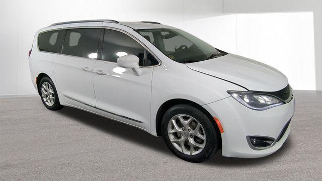 used 2018 Chrysler Pacifica car, priced at $13,167