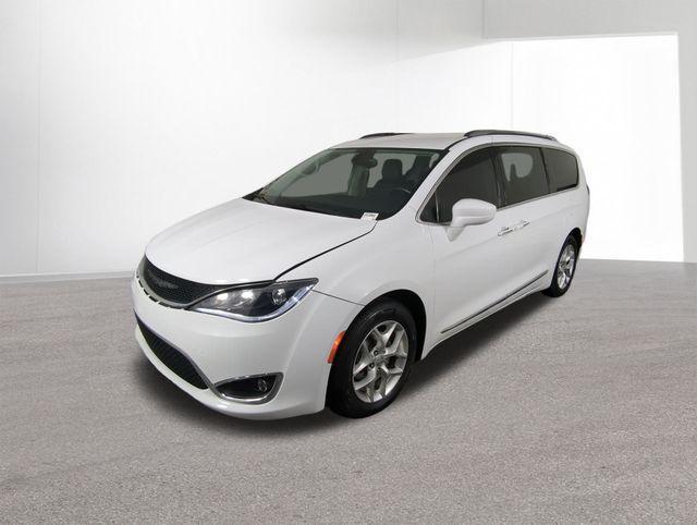 used 2018 Chrysler Pacifica car, priced at $13,167