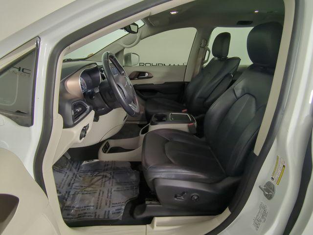 used 2018 Chrysler Pacifica car, priced at $13,167