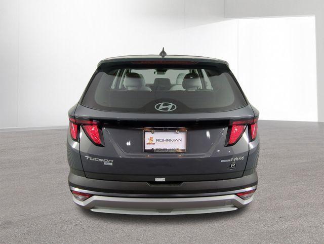 new 2026 Hyundai TUCSON Hybrid car, priced at $30,611