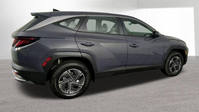 new 2026 Hyundai TUCSON Hybrid car, priced at $30,611