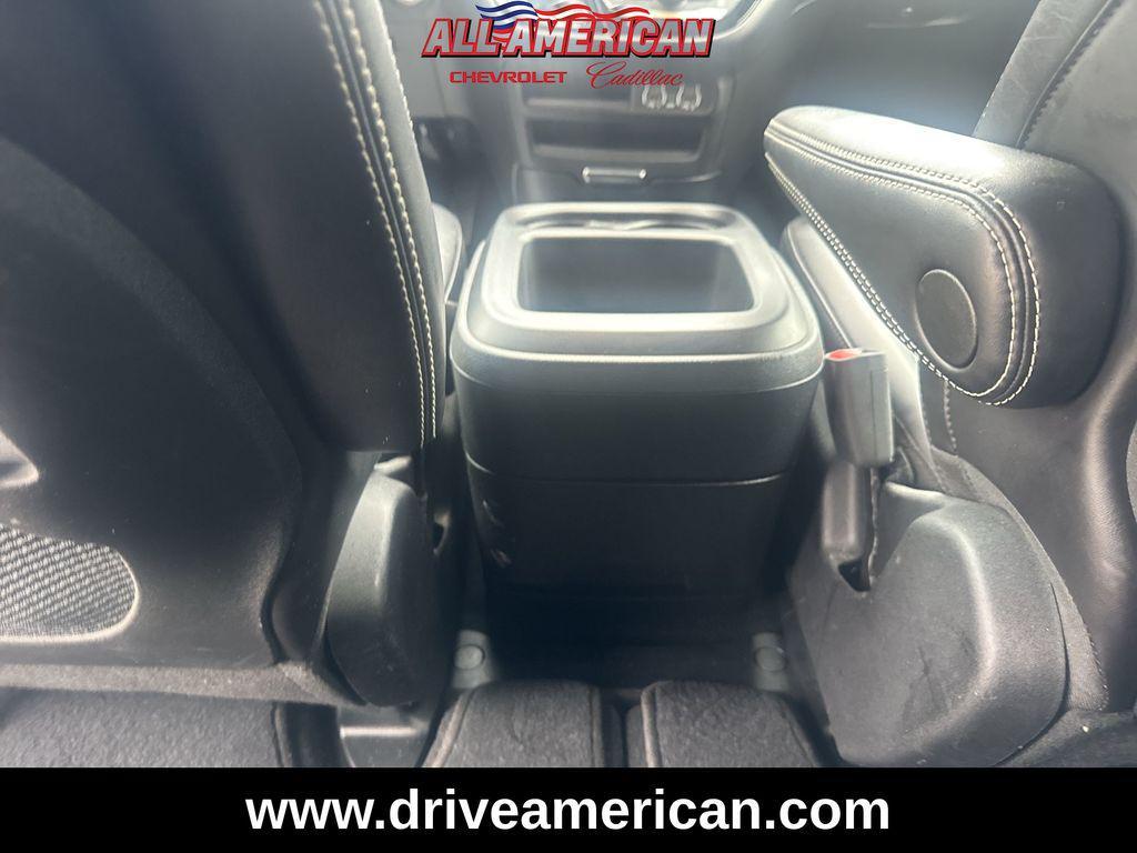 used 2025 Chrysler Pacifica car, priced at $29,998