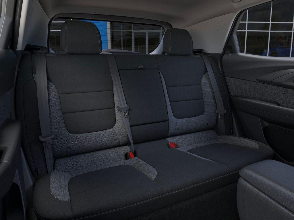 new 2025 Chevrolet TrailBlazer car, priced at $28,275