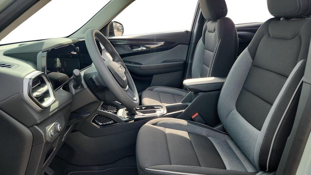 new 2026 Chevrolet TrailBlazer car, priced at $23,951
