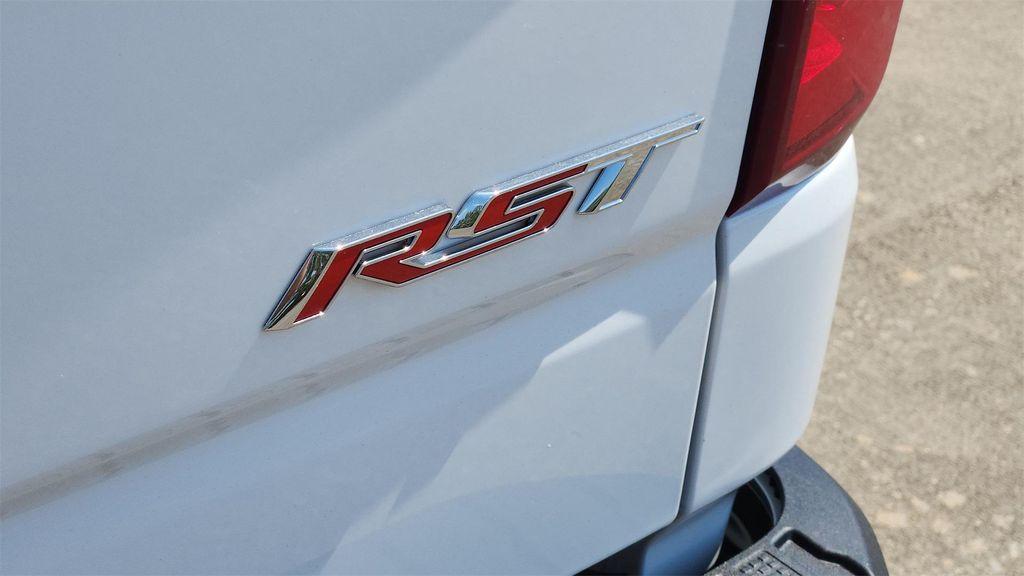 new 2026 Chevrolet Silverado 1500 car, priced at $42,005