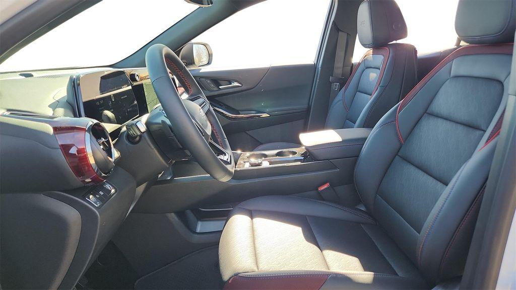 new 2026 Chevrolet Equinox car, priced at $34,562