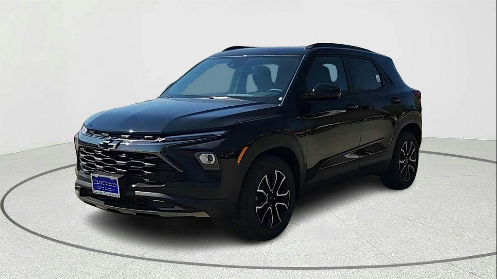 new 2026 Chevrolet TrailBlazer car, priced at $30,140