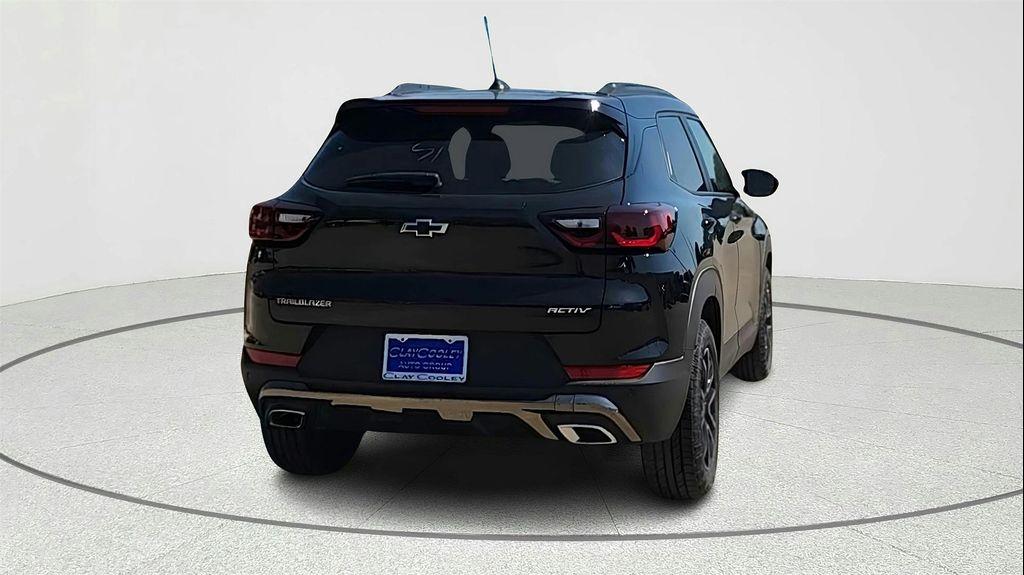 new 2026 Chevrolet TrailBlazer car, priced at $30,140