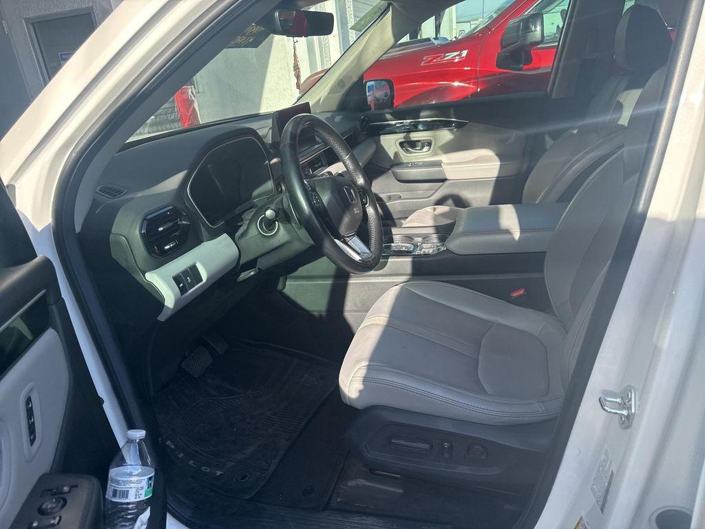 used 2024 Honda Pilot car, priced at $33,258