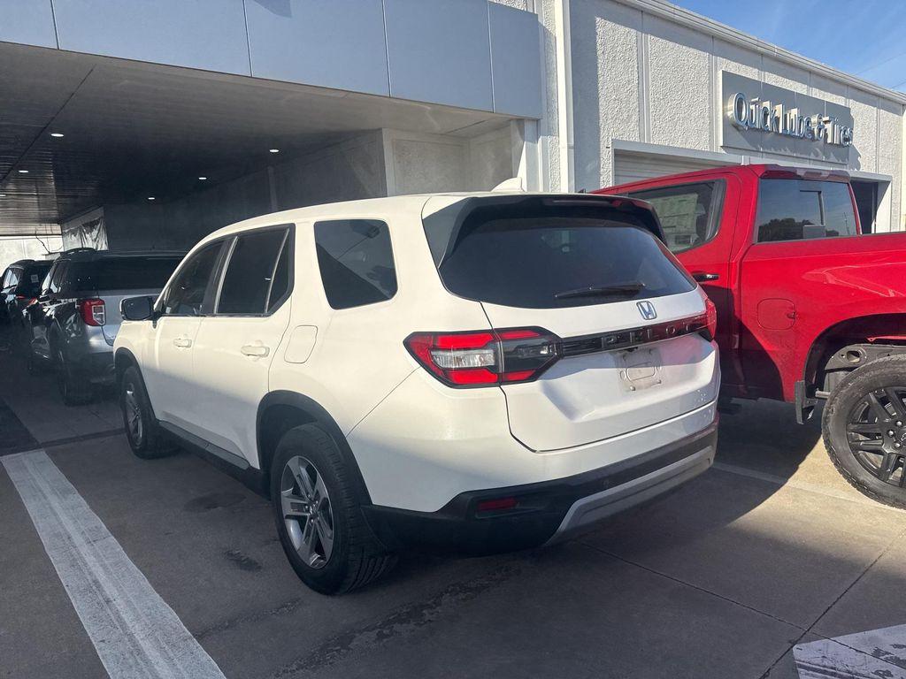 used 2024 Honda Pilot car, priced at $33,258