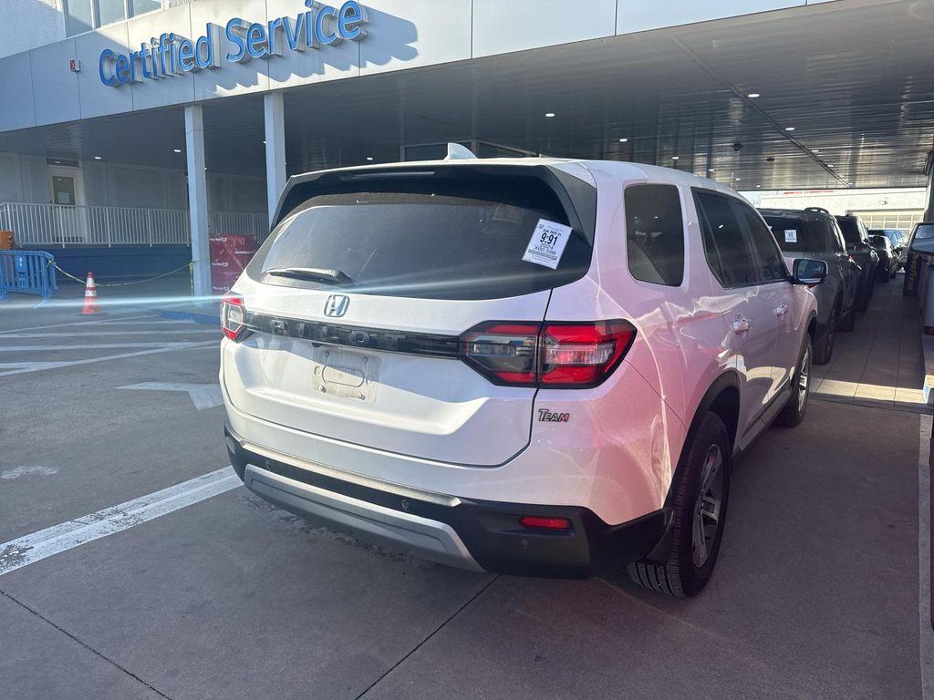 used 2024 Honda Pilot car, priced at $33,258