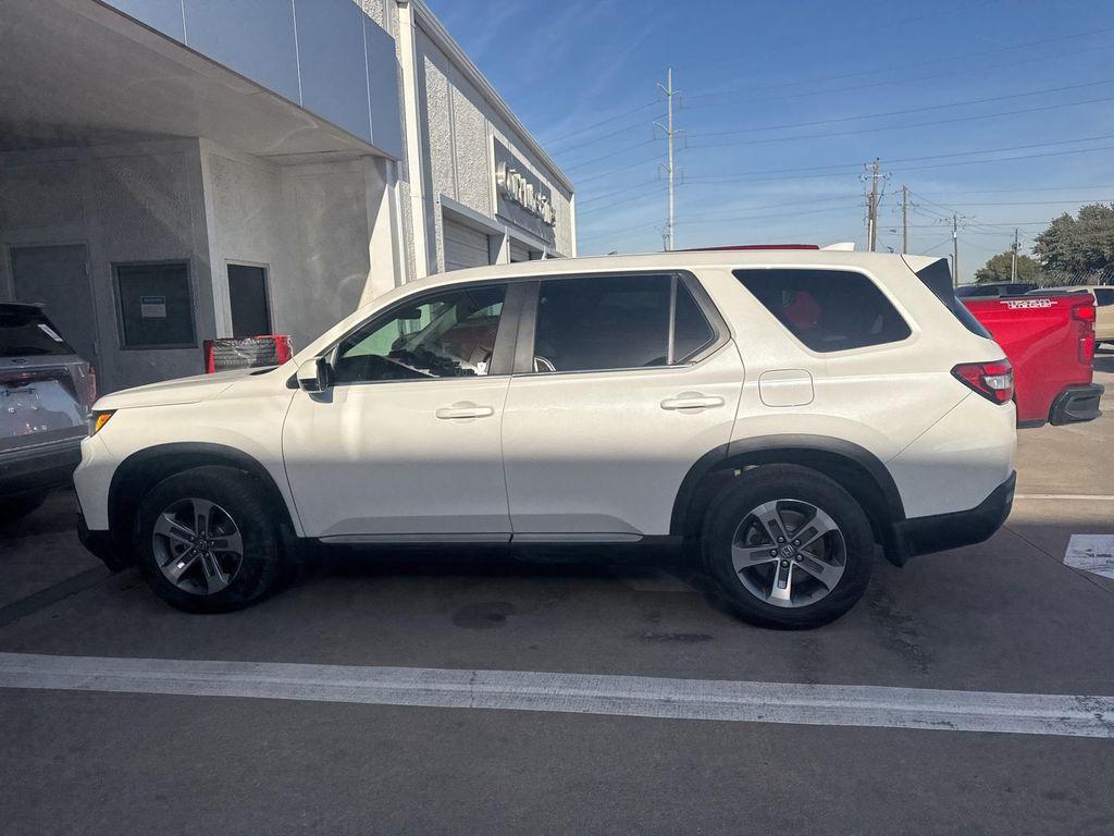 used 2024 Honda Pilot car, priced at $33,258