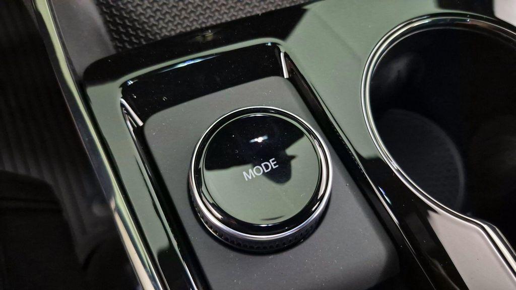 new 2026 Chevrolet Equinox car, priced at $33,731