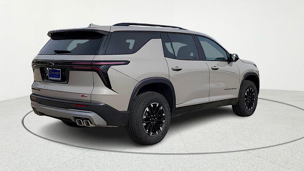 new 2026 Chevrolet Traverse car, priced at $55,444