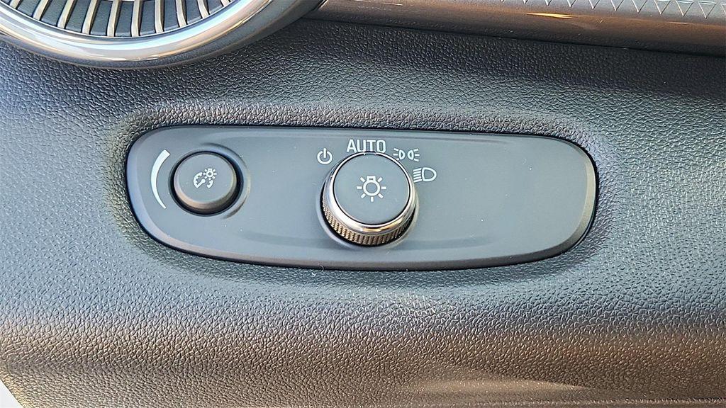 new 2026 Chevrolet Trax car, priced at $27,276