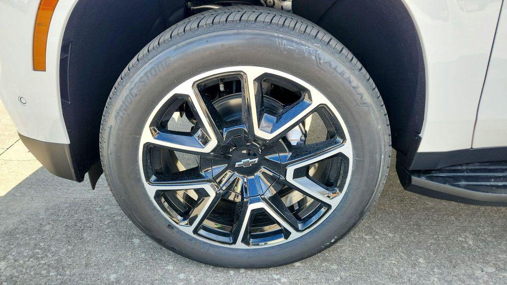 new 2026 Chevrolet Suburban car, priced at $78,296