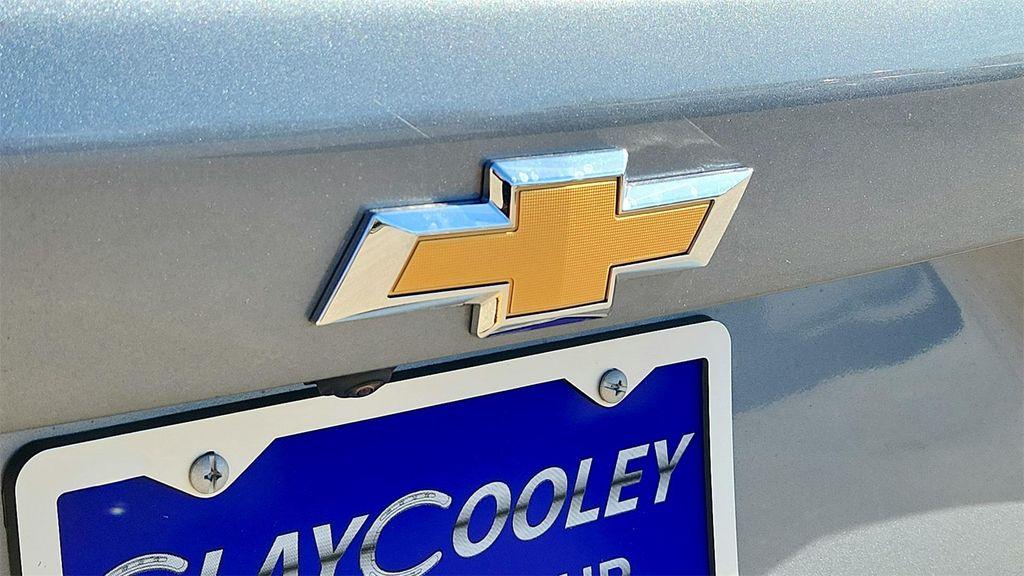 new 2026 Chevrolet Equinox car, priced at $27,495