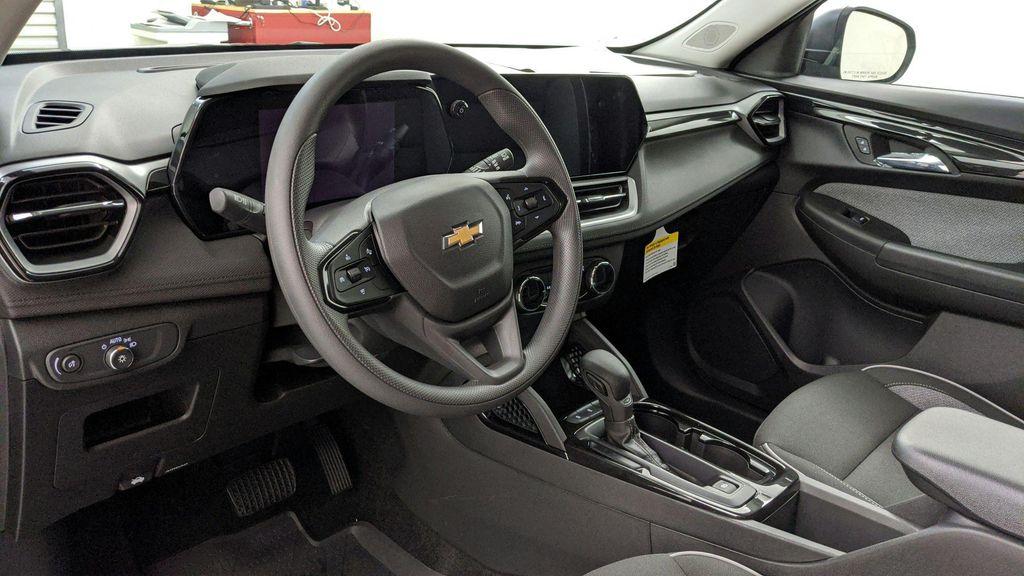 new 2026 Chevrolet TrailBlazer car, priced at $23,951