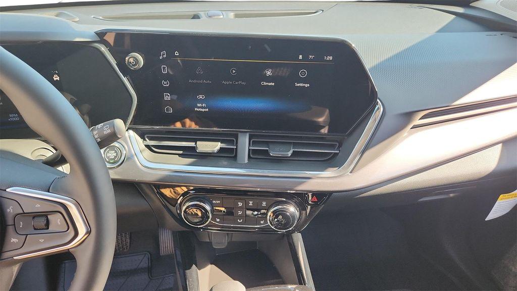 new 2026 Chevrolet Trax car, priced at $27,276