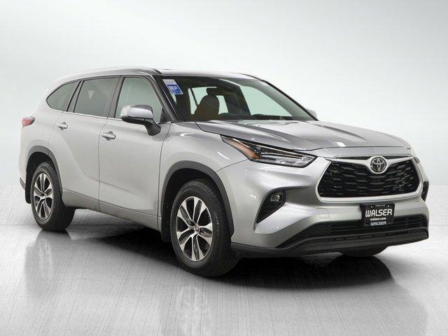 used 2021 Toyota Highlander car, priced at $28,998