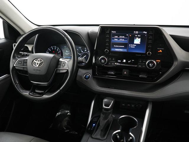 used 2020 Toyota Highlander car, priced at $26,599