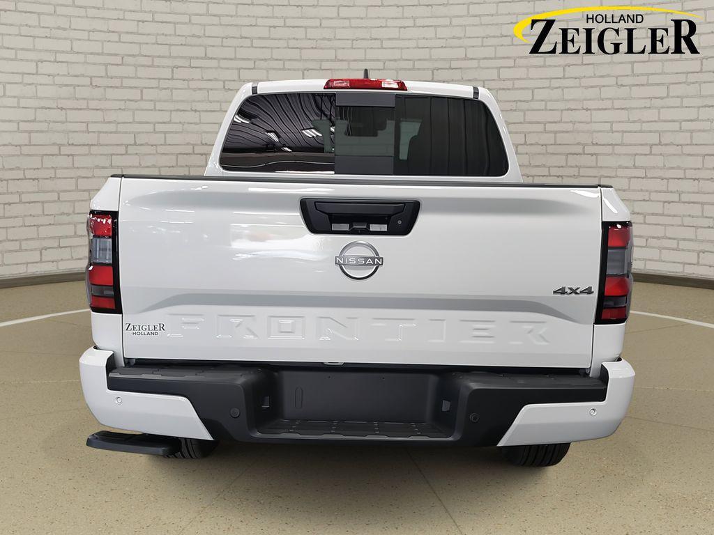 new 2025 Nissan Frontier car, priced at $39,400