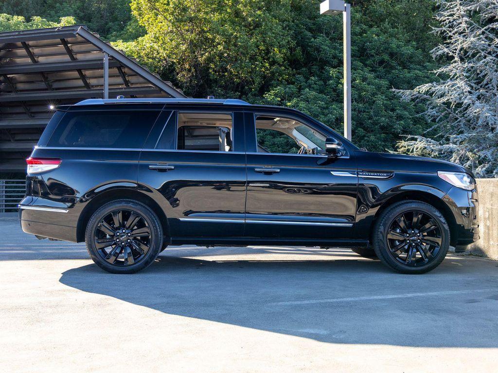 used 2023 Lincoln Navigator car, priced at $55,991