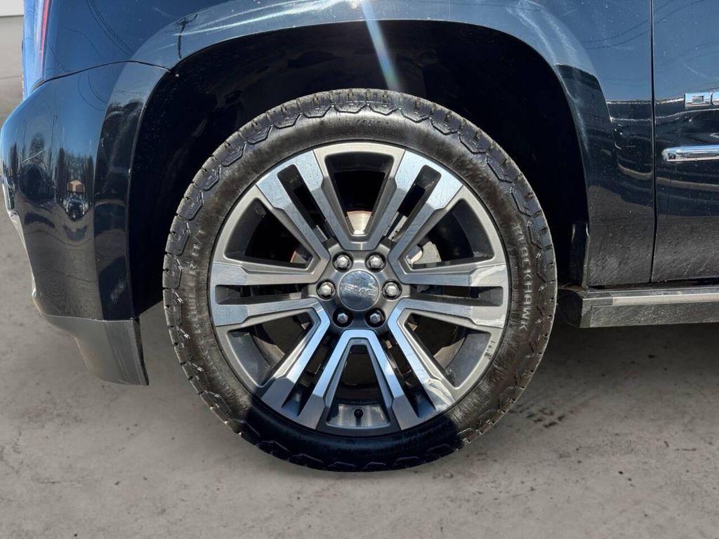 used 2018 GMC Yukon car, priced at $26,900