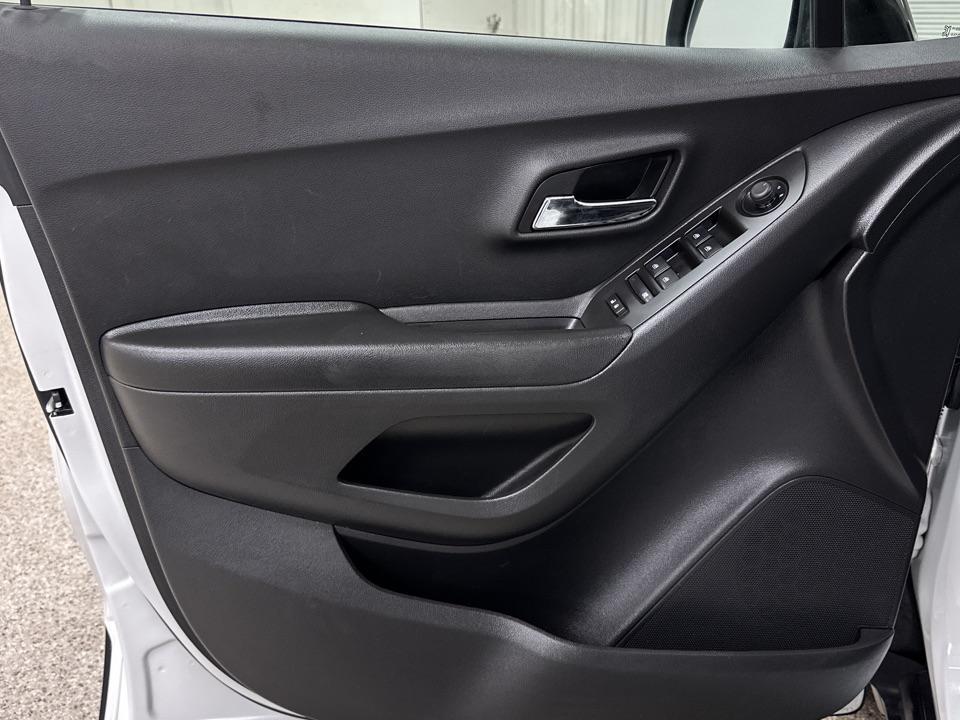 used 2022 Chevrolet Trax car, priced at $18,997