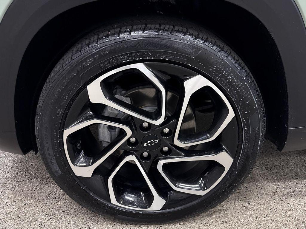 used 2024 Chevrolet Trax car, priced at $22,997