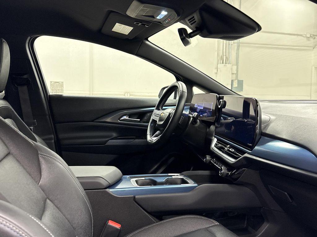 used 2024 Chevrolet Equinox EV car, priced at $25,997