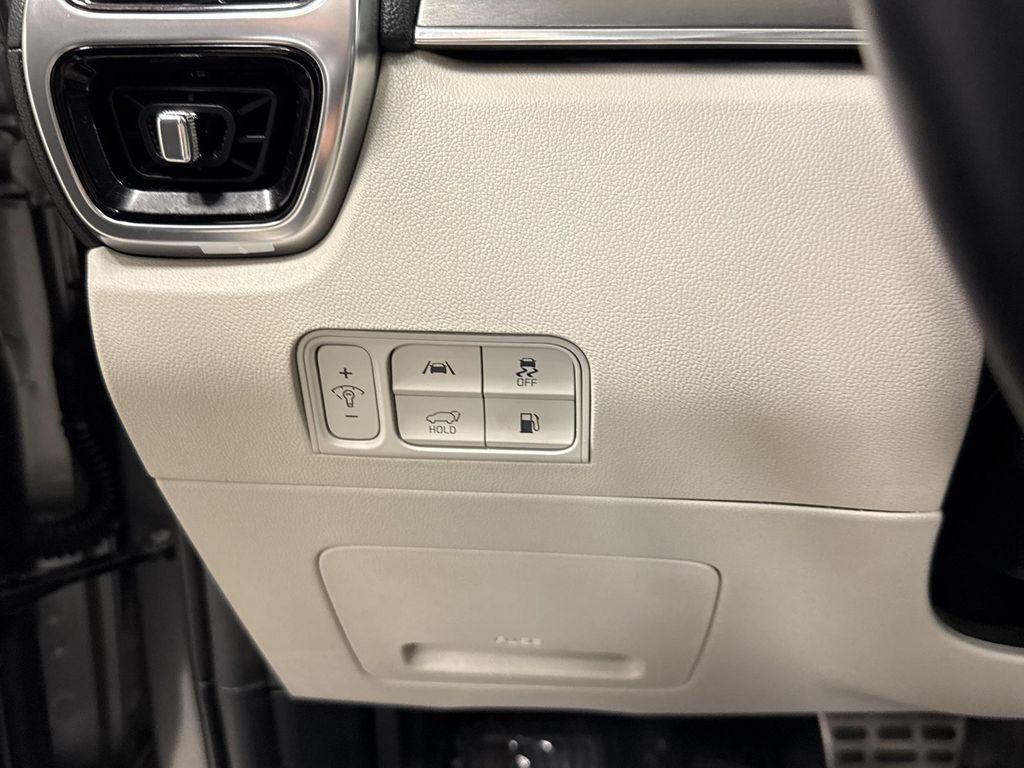 used 2023 Kia Sorento Plug-In Hybrid car, priced at $32,997