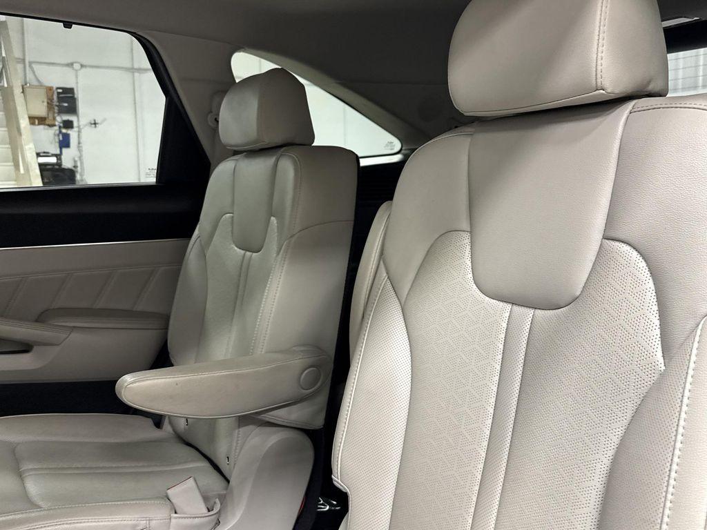 used 2023 Kia Sorento Plug-In Hybrid car, priced at $32,997