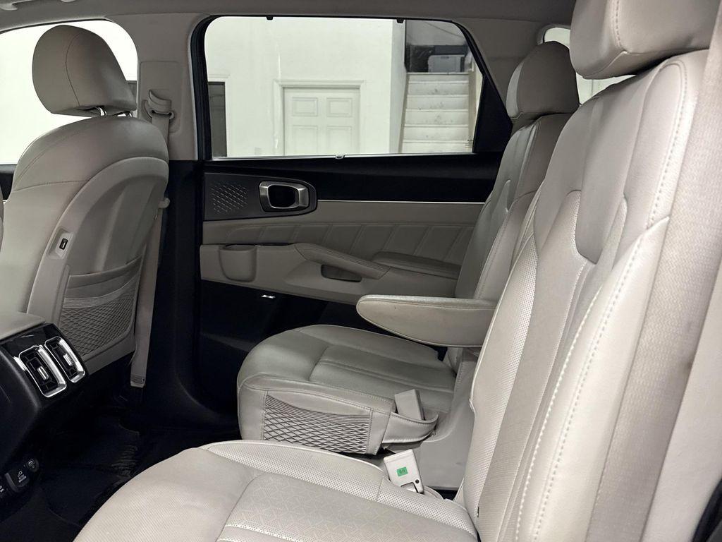 used 2023 Kia Sorento Plug-In Hybrid car, priced at $32,997