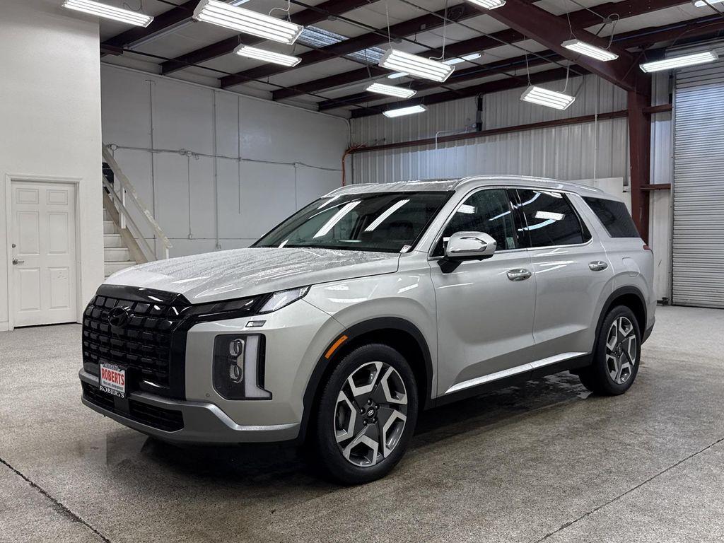 used 2025 Hyundai Palisade car, priced at $38,997