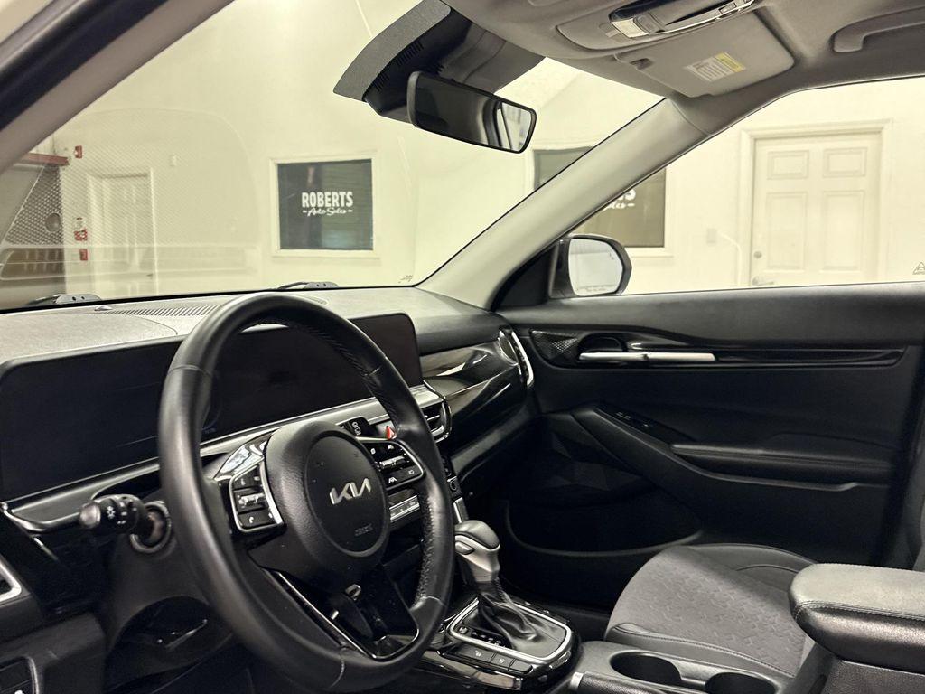 used 2024 Kia Seltos car, priced at $22,997