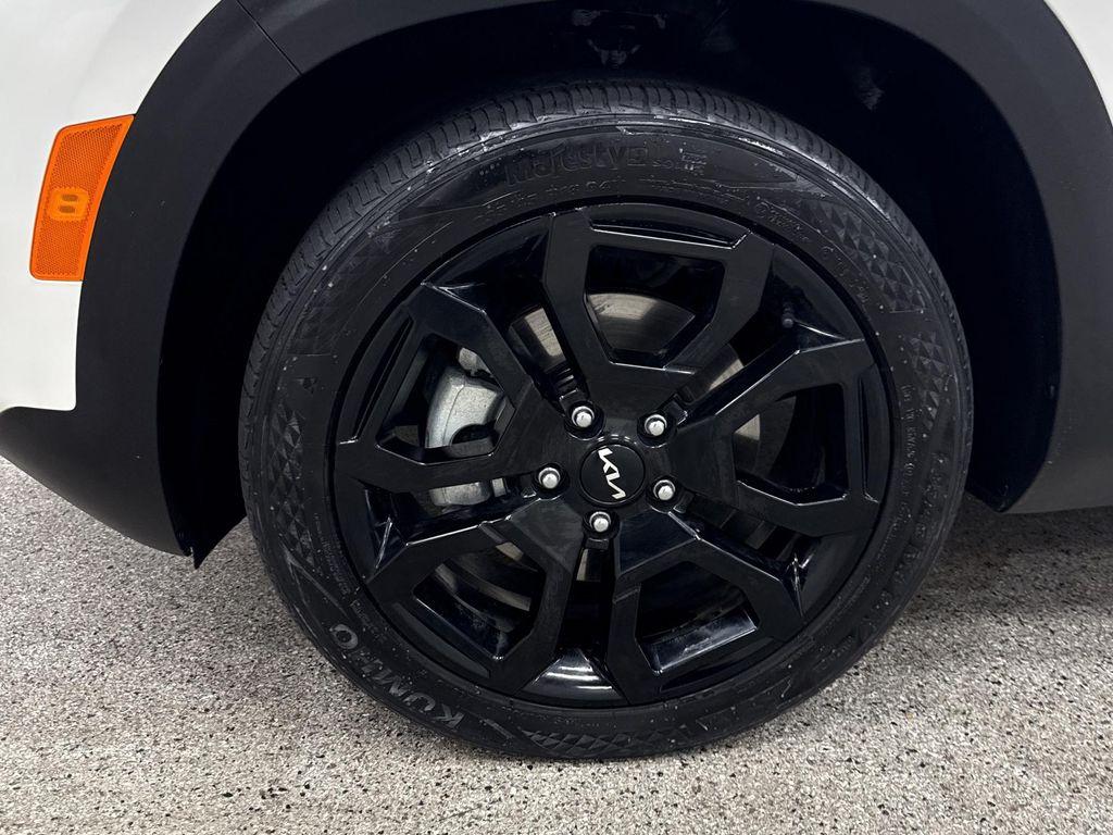 used 2024 Kia Seltos car, priced at $22,997