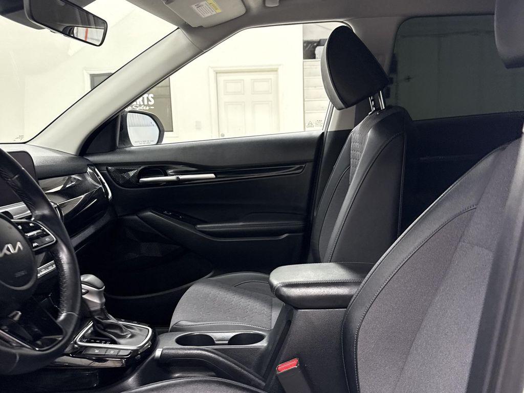 used 2024 Kia Seltos car, priced at $22,997