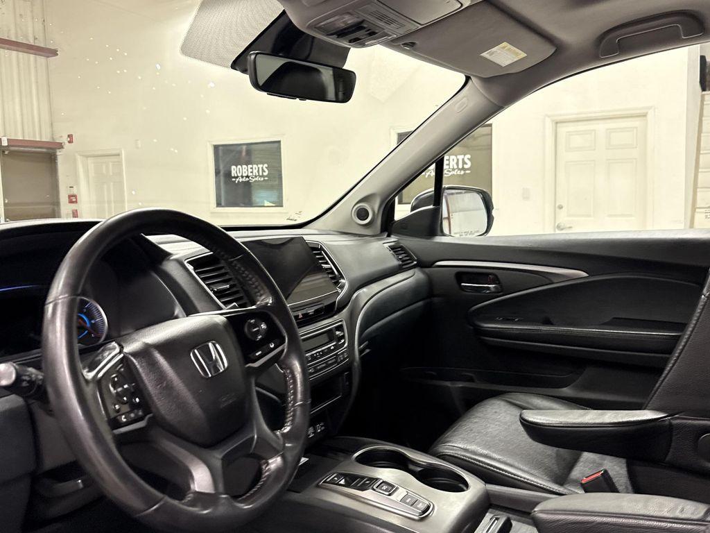 used 2022 Honda Pilot car, priced at $28,297