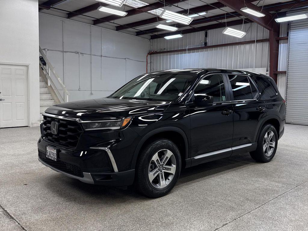 used 2024 Honda Pilot car, priced at $31,997
