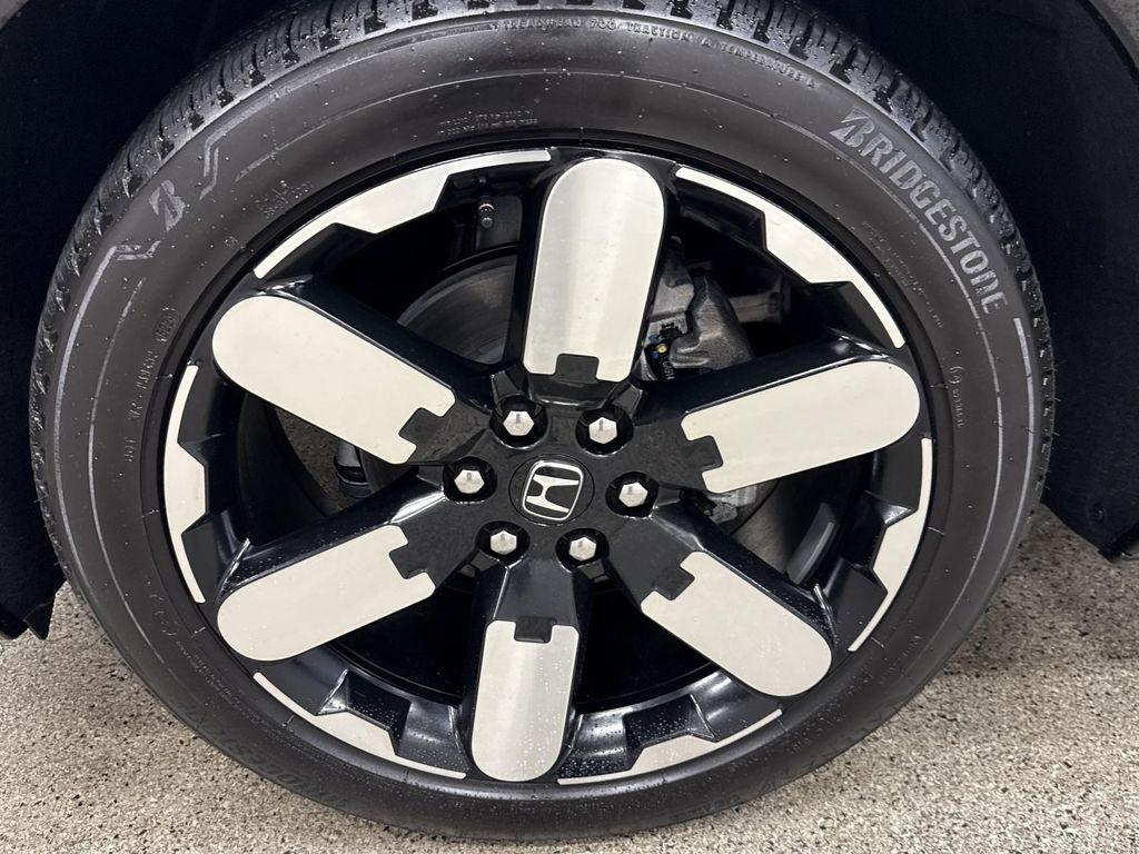 used 2025 Honda Prologue car, priced at $33,997